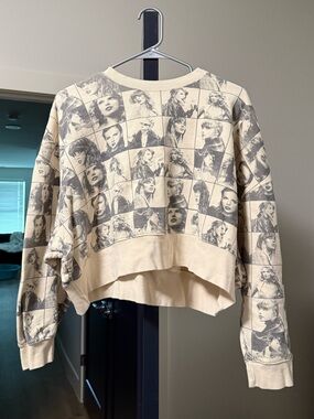 Taylor Swift Cream & Charcoal Photo Collage Sweatshirt